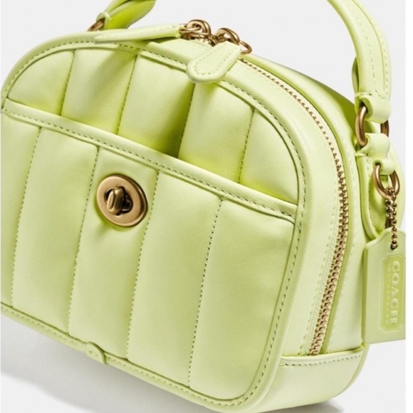 Coach Lunchbox Top Handle With Quilting - Picture 4 of 13